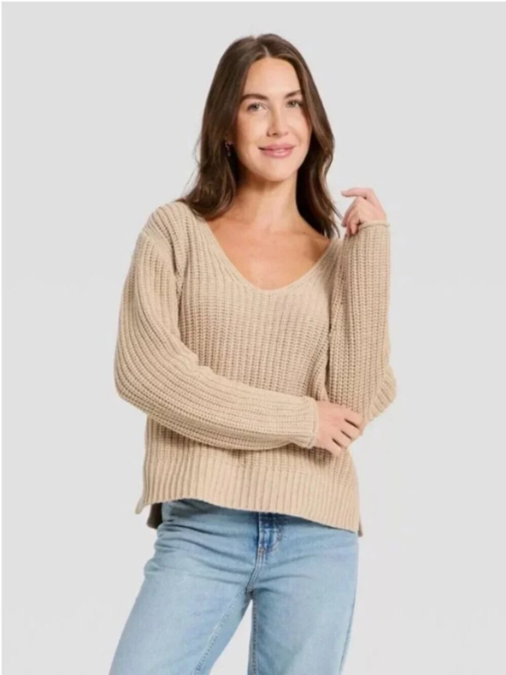 Women's Wide V-Neck Pullover Sweater - Universal Thread™ Oatmeal M